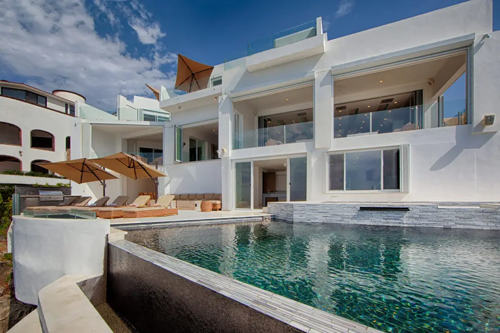 Custom luxury homes in Pedregal