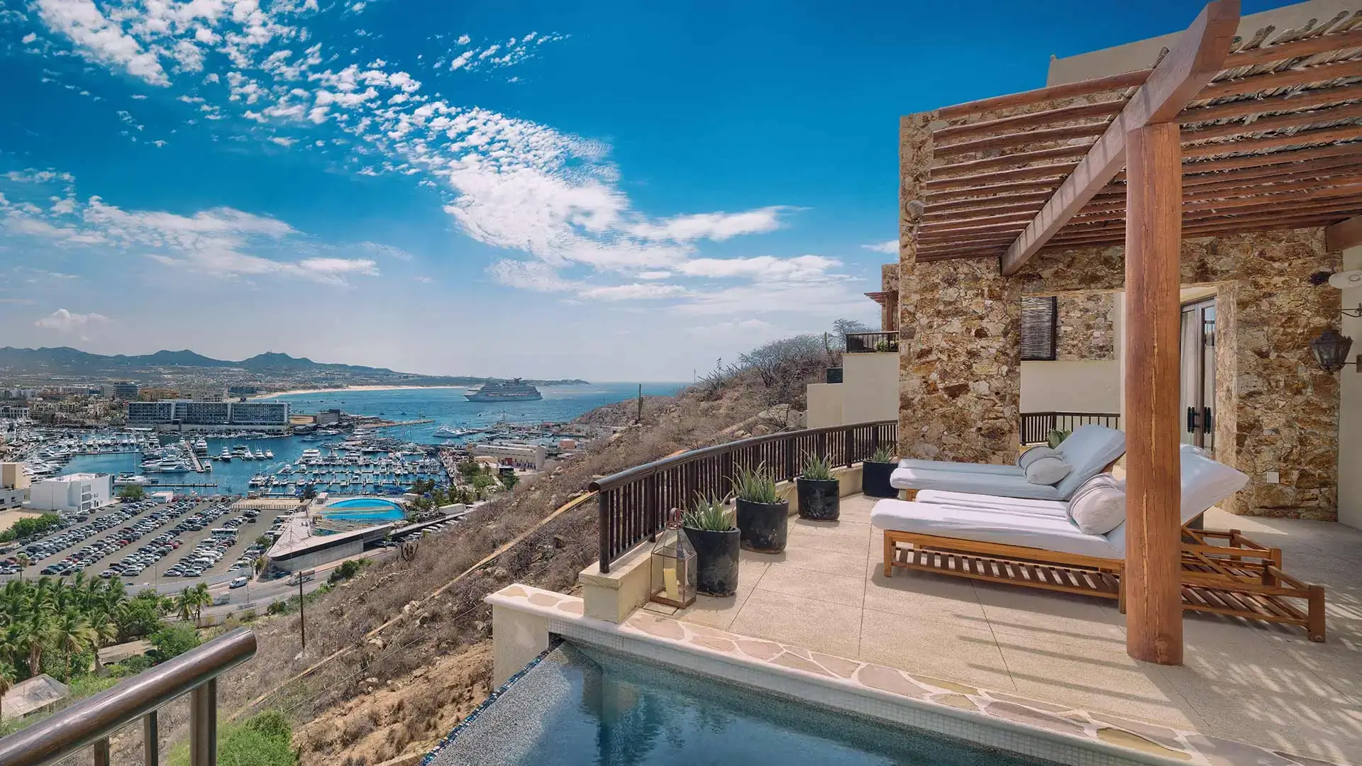 Custom luxury homes in Pedregal