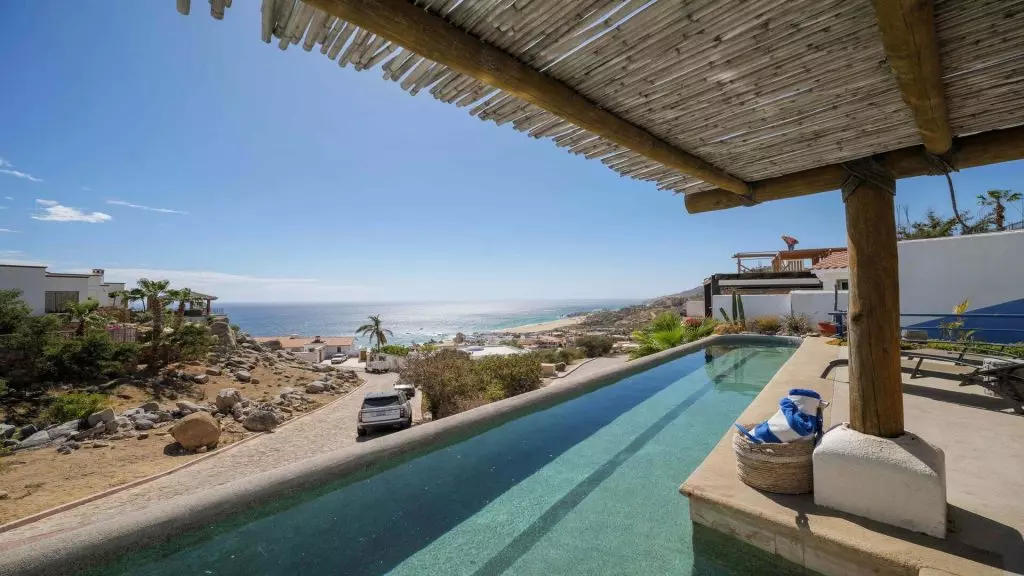 Smart Tech Villas in Pedregal for Sale