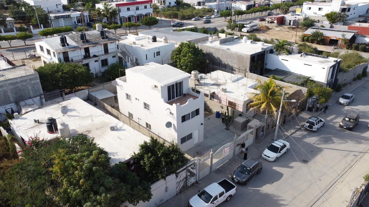 Pedregal Santa Rosa Strategic Investment in El Zacatal: Dual-Unit Property with High ROI PotentialLocated just one block from the main Blvd. Dr. Ernesto Chánez Chávez, this property is a prime opportunity in one of San José del Cabo's high-demand rental markets. The building features two independent, spacious units designed for modern living.Unit A (2 Bedrooms): A generous layout ideal for small families or professionals. It features a full kitchen with a functional breakfast bar and a complete bathroom.Unit B (1 Bedroom): A cozy, efficient unit perfect for couples or individuals. Includes a kitchen with a built-in bar and a full bathroom. – 4320 C. Luis Castro Arballo, San Jose del Cabo, BS