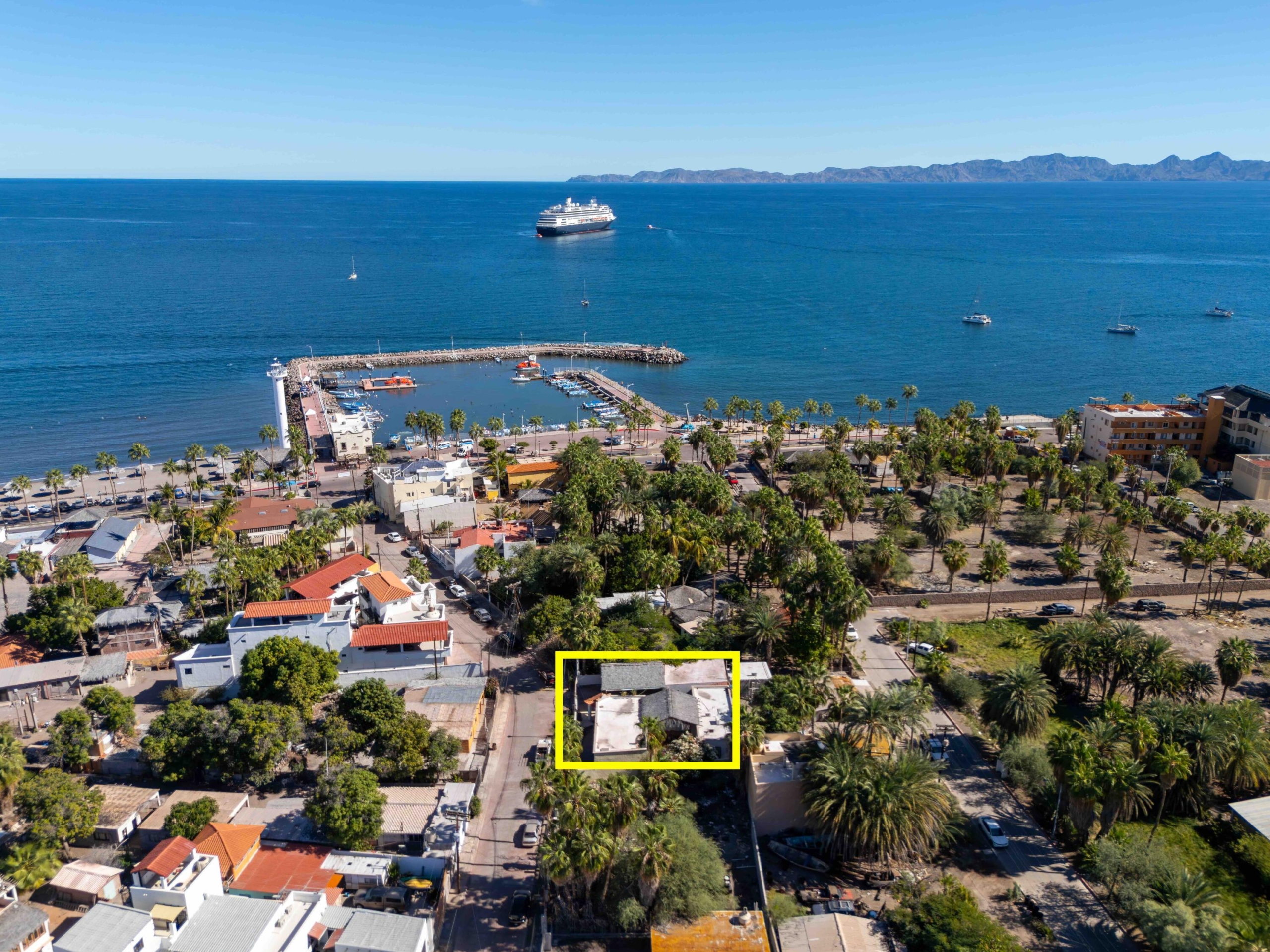 Pedregal Founders Introducing Casa Buena Vida, an exquisite custom-built home featuring 3 bedrooms and 3.5 bathrooms, all with breathtaking – Atanasio Carrillo, Loreto, BS