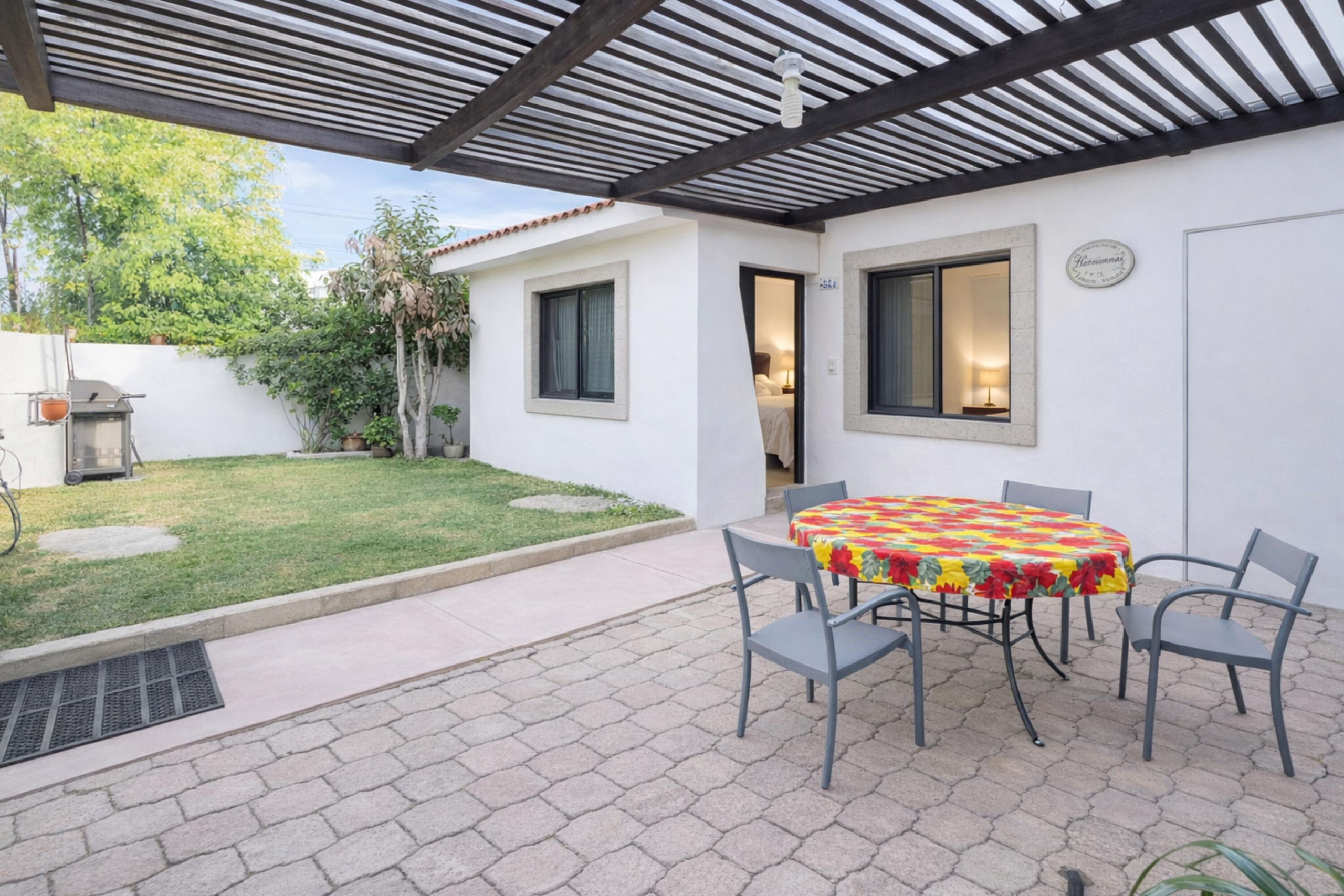 Pedregal San Sebastian Here is your opportunity to own a piece of rich Todos Santos history. Flora Del Mar has operated as a successful B&B for over 20 – C. P.º De Malvarrosa, San Jose del Cabo, BS