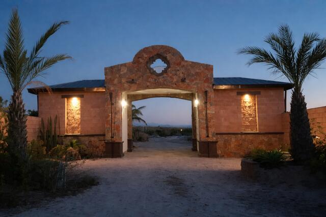 Pedregal La Pastora Set in the tranquil and highly sought-after Las Playitas area, this exceptional 10,000 m² property offers a rare opportunity to complete a thoughtfully designed estate with substantial infrastructure already in place. Elevated to capture truly breathtaking, unobstructed ocean – calle sin nombre, Pacific, BS