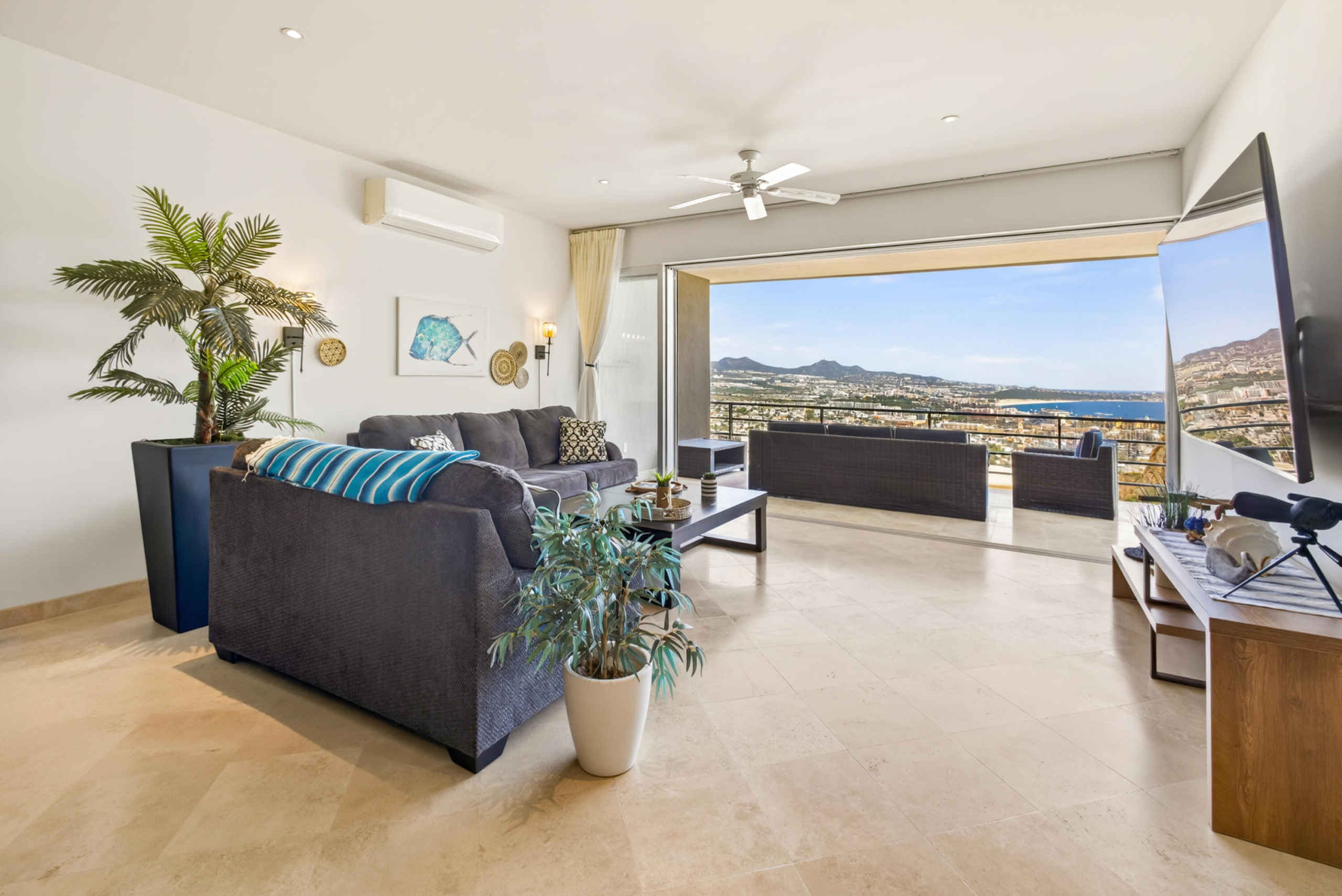 Pedregal Cascadas Turnkey 2-bedroom, 2-bath condominium with stunning Medano bay for sale