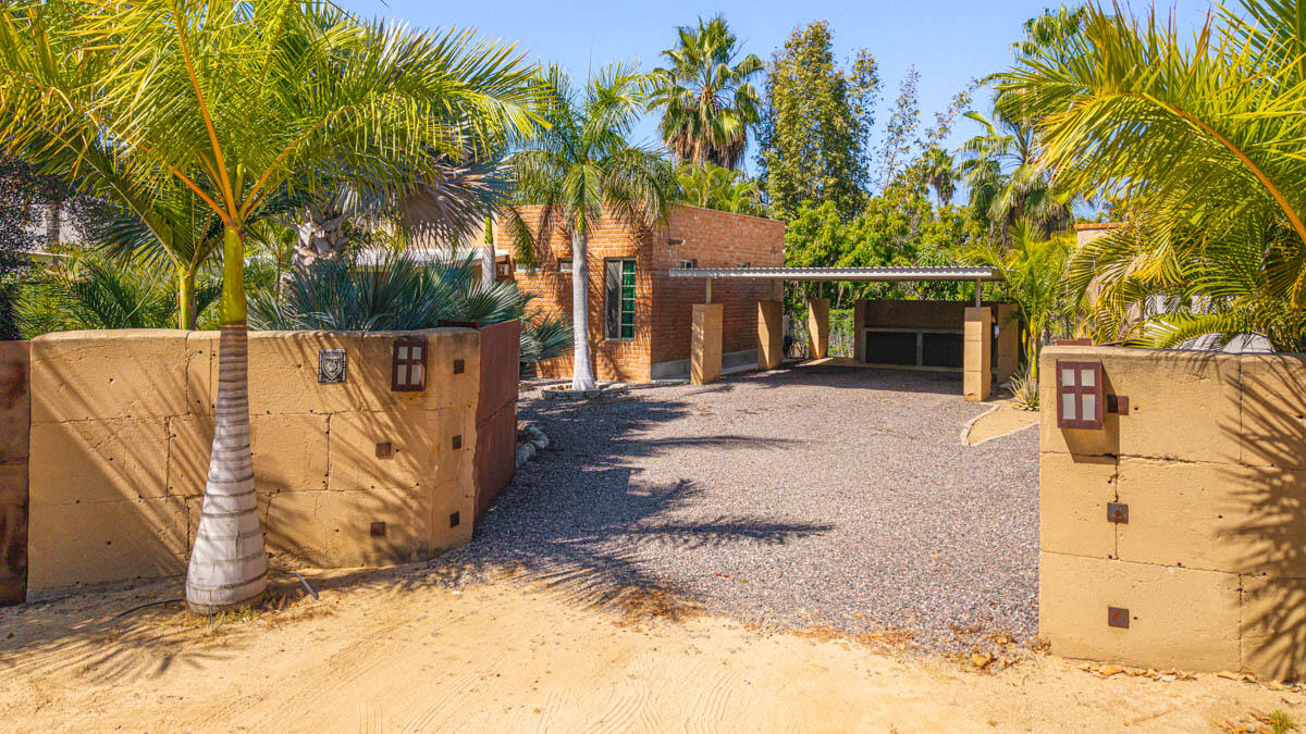 Pedregal Las Playitas Perched above the Pacific coastline, this elegant two-story California Colonial residence captures spectacular sunset – Casa Almar, Pacific, BS
