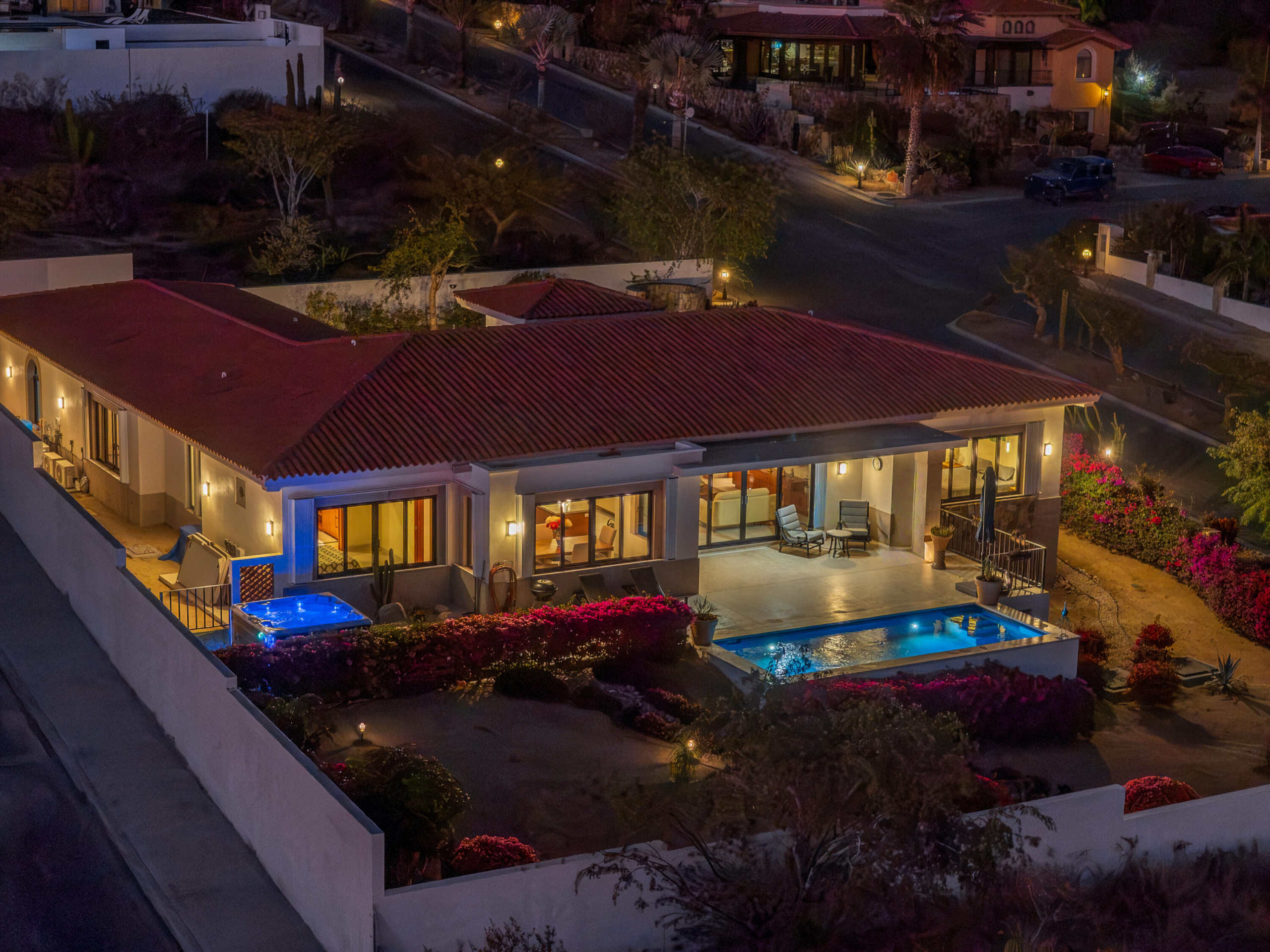 Pedregal El Sargento Palapa Sunrise - Your Baja dream retreat awaits. This charming 1-bedroom, 1-bath home features a beautifully woven palapa roof over the living and dining area, creating a warm coastal ambiance. Large windows frame water – San Jorge, Cabo Corridor, BS
