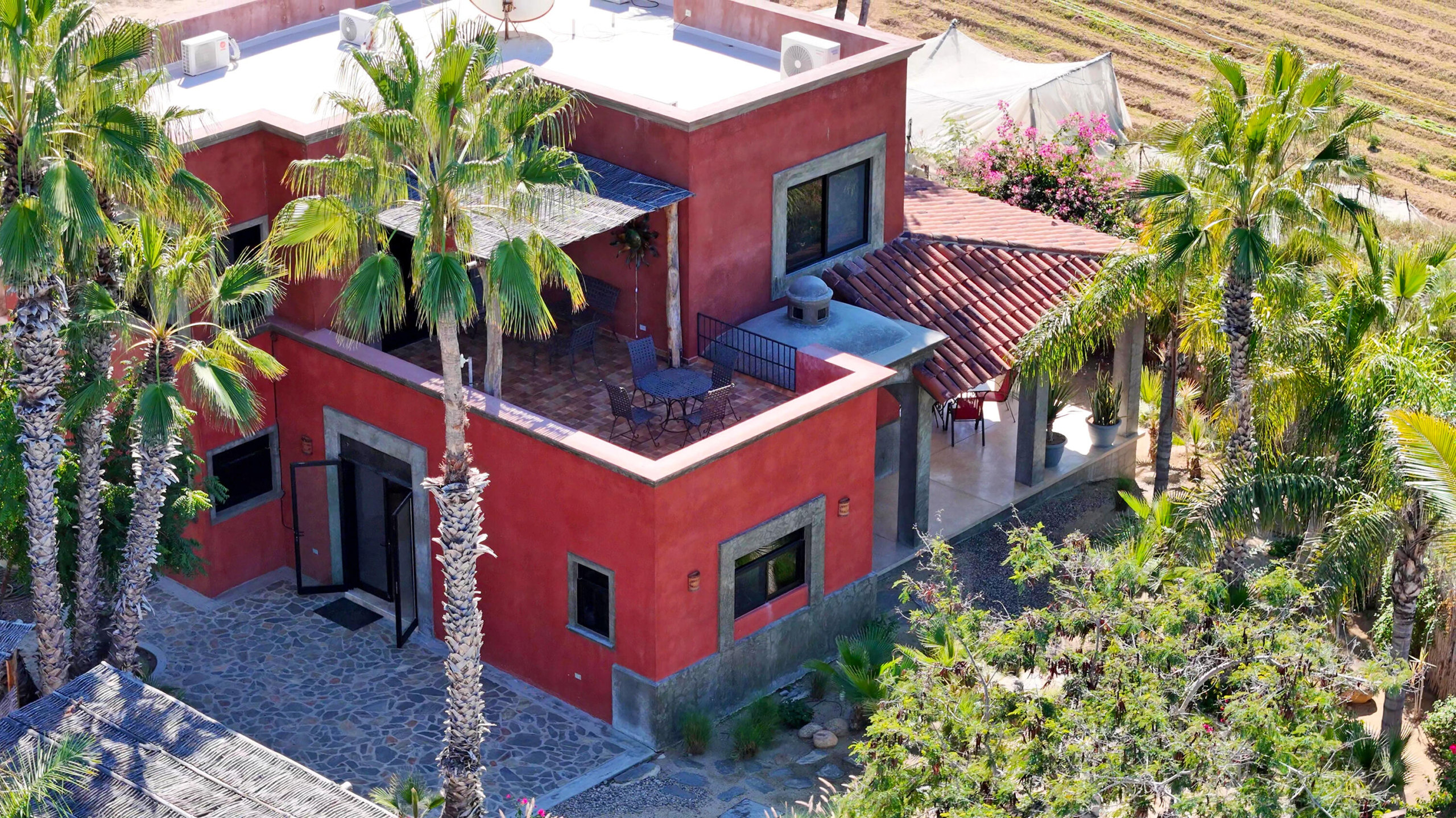 Pedregal Founders Introducing Casa Buena Vida, an exquisite custom-built home featuring 3 bedrooms and 3.5 bathrooms, all with breathtaking – S/N Privada Los Jardines, Pacific, BS