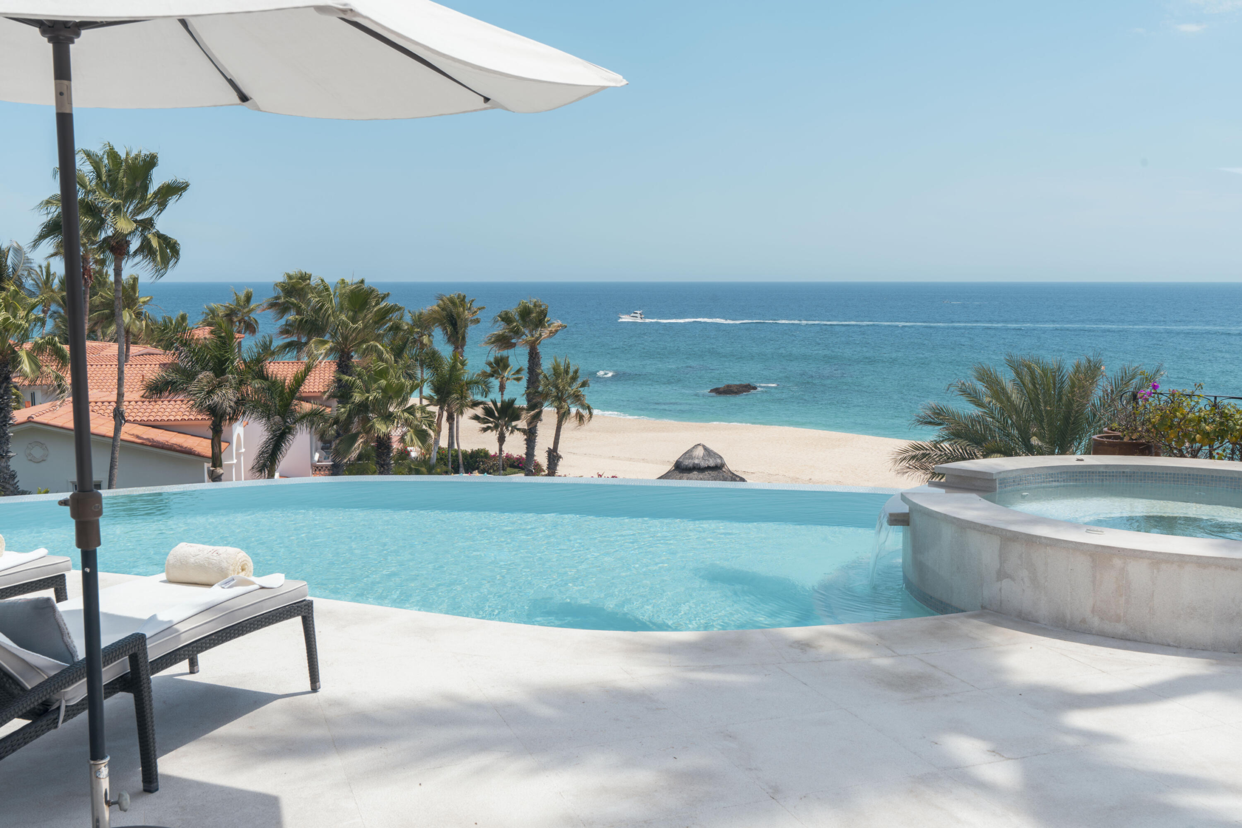 Pedregal Cabo Bello Located in the desirable gated community of Cabo Bello, this duplex residence offers flexibility, privacy, and excellent income potential. Designed as two fully independent living spaces, the property features a total of five bedrooms, two kitchens, and two BBQ areas, ideal for large families or owners seeking to live in one unit while renting the other.One of Cabo Bello's standout features is its swimmable beach, one of the best in the Tezal area, just minutes away. Known for its security and peaceful atmosphere, the community offers gated access and 24/7 surveillance.Conveniently located near Fresko, Costco, Home Depot, and some of Cabo San Lucas' top restaurants, this property is perfect as a full-time residence, vacation home, or smart investment opportunity. – Terrazas, San Jose Corridor, BS