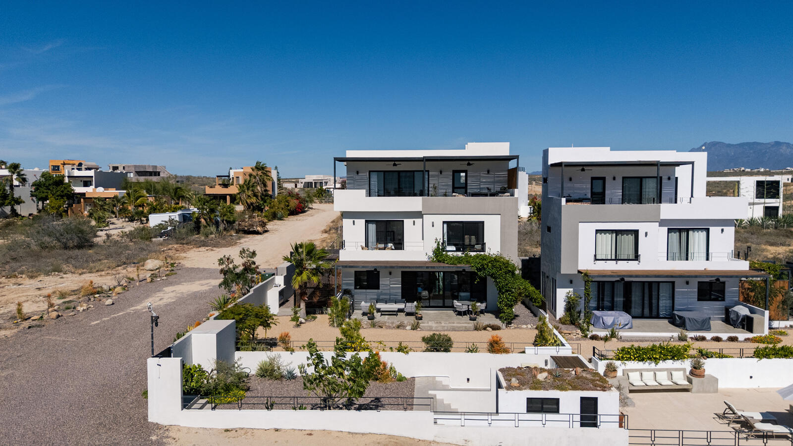 Pedregal La Mar Contemporary furnished home for sale in the Tourist Corridor. Located in a low-density gated community with controlled access, this boutique residence offers privacy, harmony, and proximity to restaurants, schools, wellness centers, and shopping areas. Features panoramic ocean and city – Villa Mar De Sol 1, Pacific, Pacific, BS