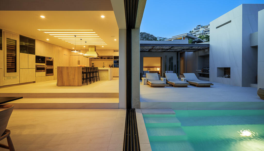Pedregal Pedregal Csl Set high above Pedregal, overlooking all Cabo San Lucas, Villa Leonetti reigns as the property with the most breathtaking panoramic for sale