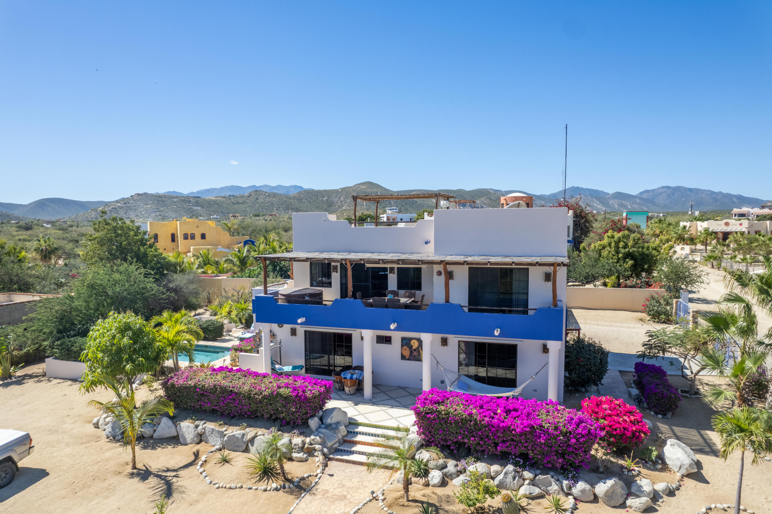 Pedregal Pedregal Csl Looking for your dream home in Pedregal de Cabo San Lucas? Explore Villa Tamika, each of its 3 bedrooms offers a private bathroom. With an open floor plan walking from the living room to a terrace overlooking the lower level pool area. Well-equipped featuring a wonderful terrace with a swimming pool, jacuzzi, lounge chairs and a shaded dining area on the patio. Fire up the outdoor grill and enjoy with friends and family. Admire – Camino del Cerro, Cabo San Lucas, BS